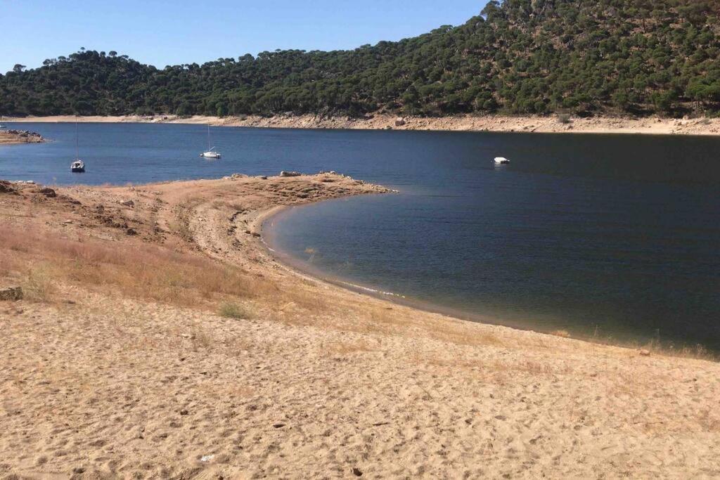 Precioso Piso En La Playa De Madrid A 45 Min Del Centro De La Ciudad Apartment ซาน มาร์่ติน เด วาลเดเกลเซียส ภายนอก รูปภาพ